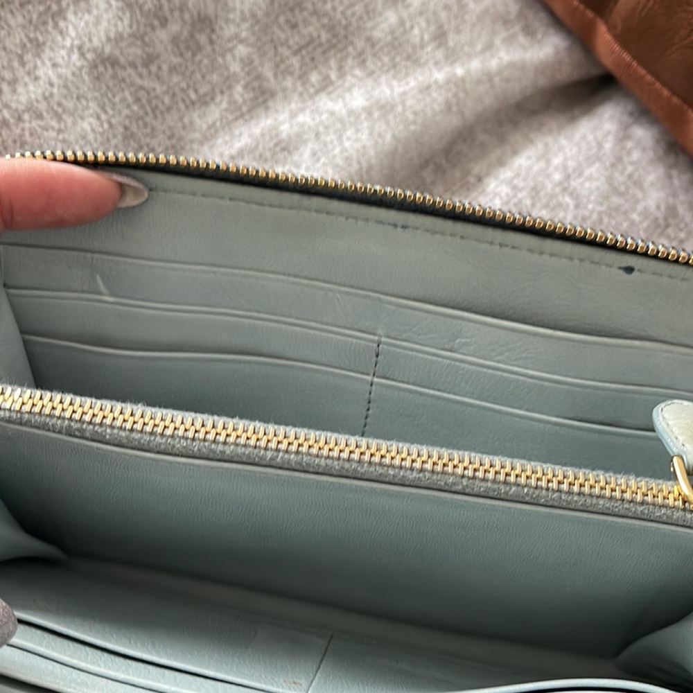 Prada Wallet - Picture 11 of 11